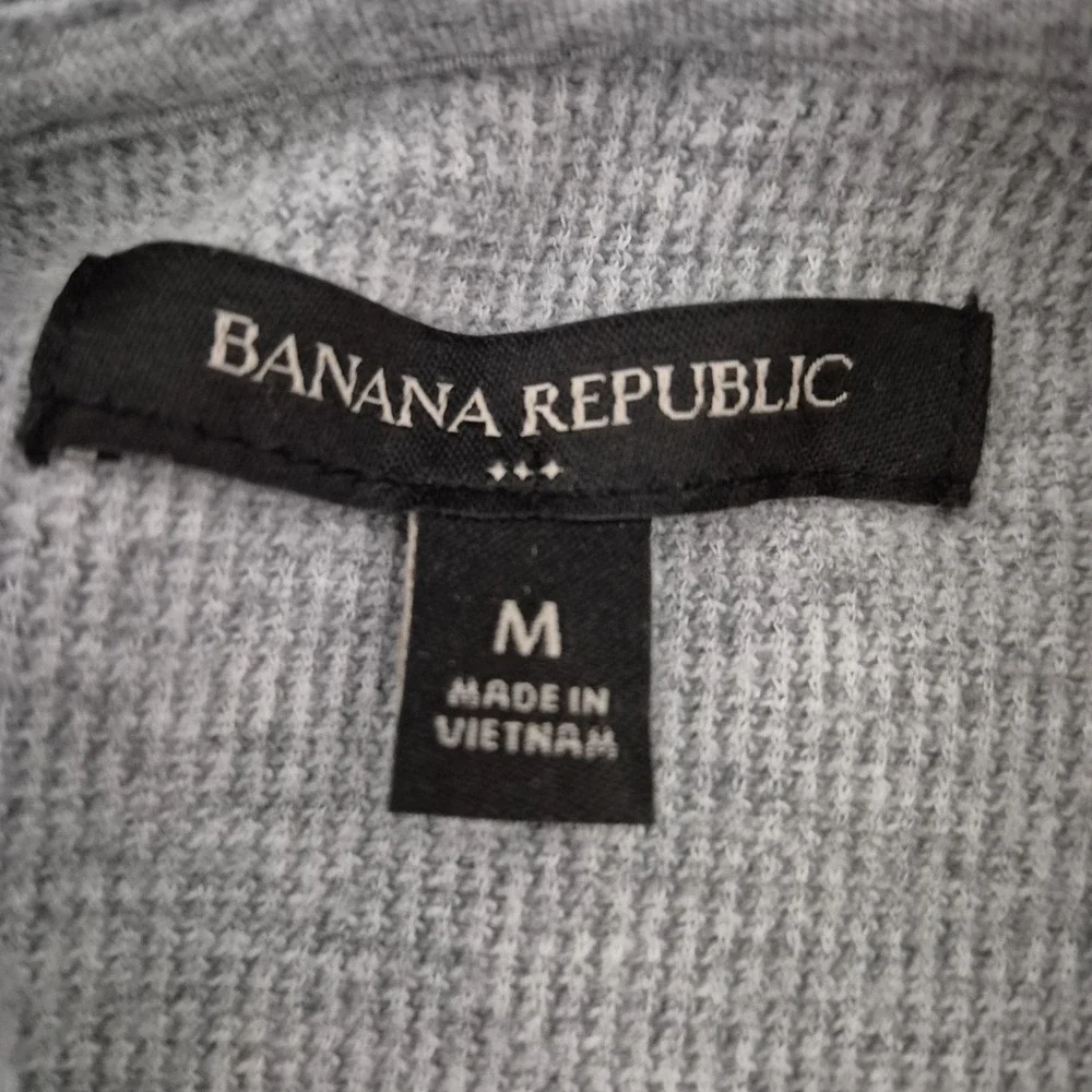Banana Republic Henley Hoodie Pullover Mens Medium Gray Button Sweatshirt Pocket